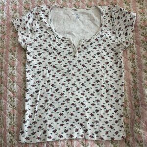 brandy melville pointelle floral baby tee